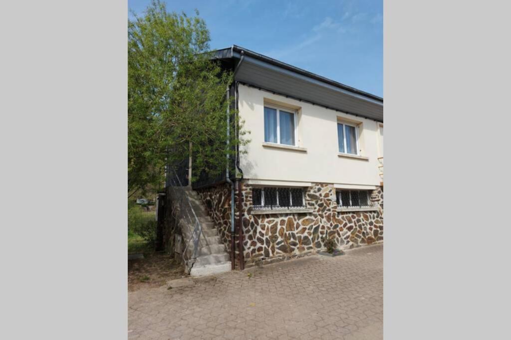 Gite En Bord De Meuse Monthermé 外观 照片